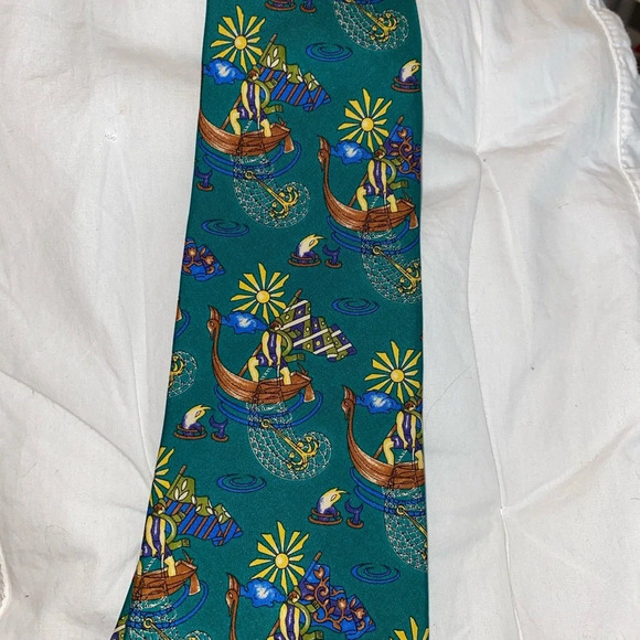 Salvatore Ferragamo men’s 100% silk fishing tie - Picture 1 of 2